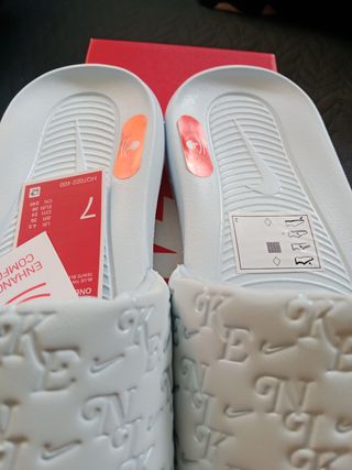 Chanclas Nike Victori One Slide 38