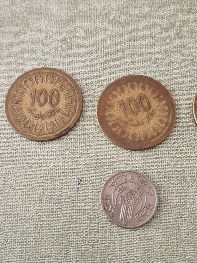 4Monedas Tunecinas antiguas