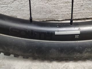Roda 29" BTT Carbono South Industries 28mm interno