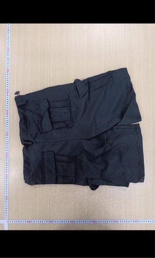 Shorts cargo negros | Sinas