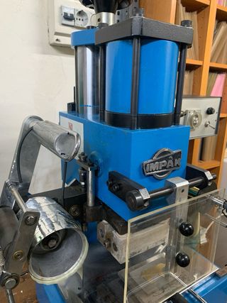 Prensa térmica Impak stamping