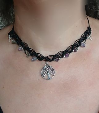 Collana choker macramè nera