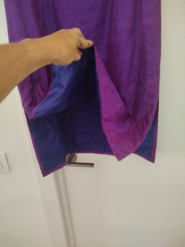 Vestido morado bordado