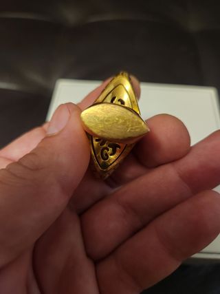 Anillo REBECCA dorado con gema verde