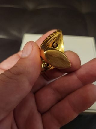 Anillo REBECCA dorado con gema verde