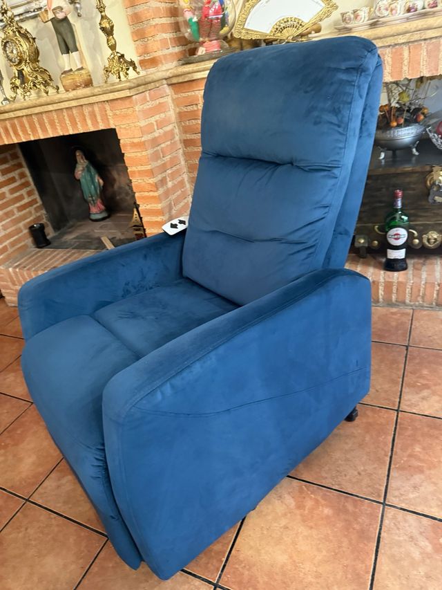 Sillón levanta personas reclinable motorizado azul