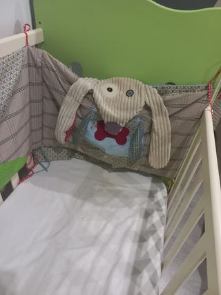 Chichonera cuna infantil perrito