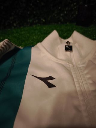 Felpa Diadora vintage bianca e verde acqua