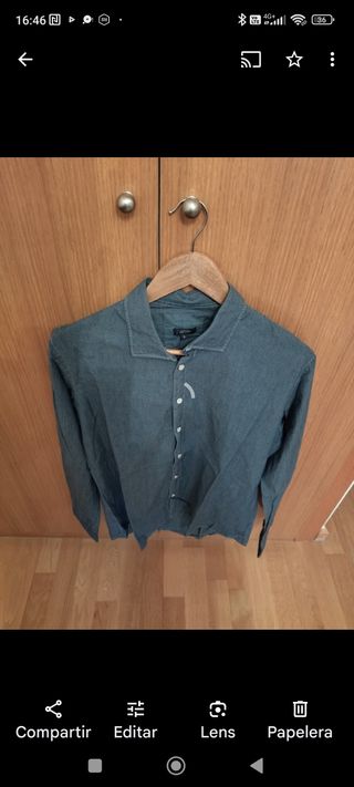 Camisas, pantalón corto y abrigo 