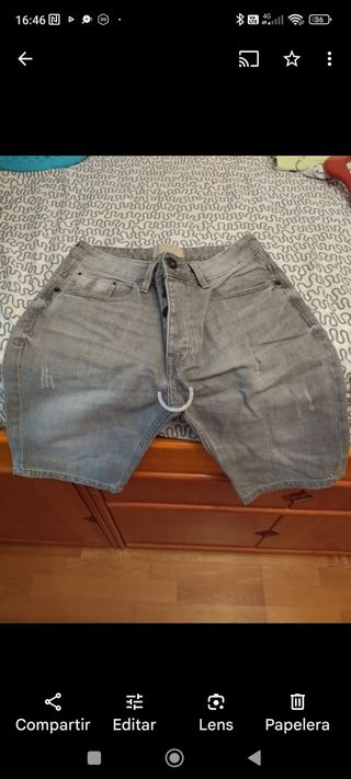 Camisas, pantalón corto y abrigo 