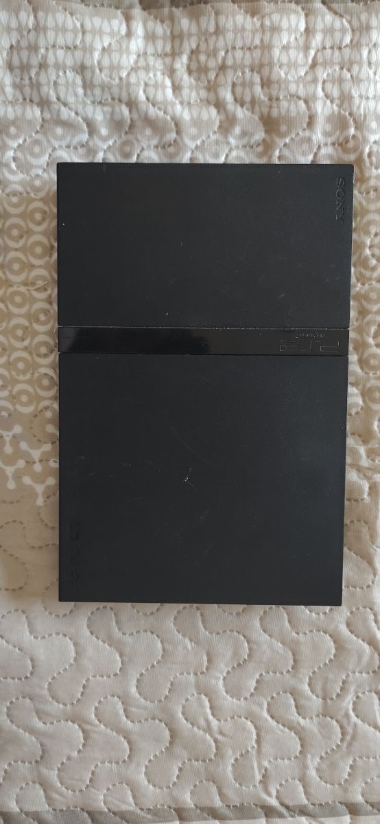 PS2 (PlayStation 2) - 2 mandos + juegos