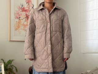 Chaqueta acolchada beige