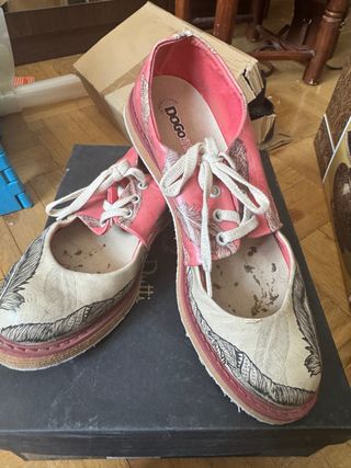 Zapatillas Dogo rojas y blancas