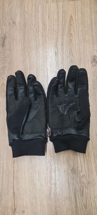 Chaqueta moto con protecciones y guantes talla 10
