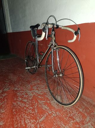 Bicicleta de carretera clásica Columbus