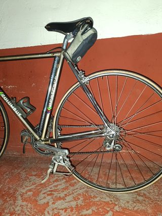 Bicicleta de carretera clásica Columbus