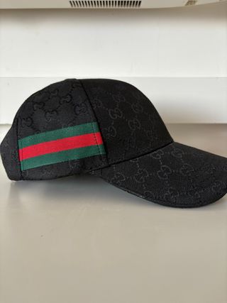 Cappello Gucci GG nero/rosso