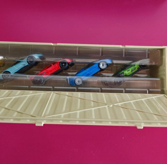 Hot Wheels Exotic Envy - 5 auto