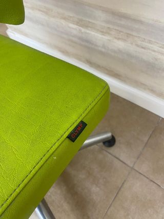 Sillón peluquería clásico en buen estado hay 2