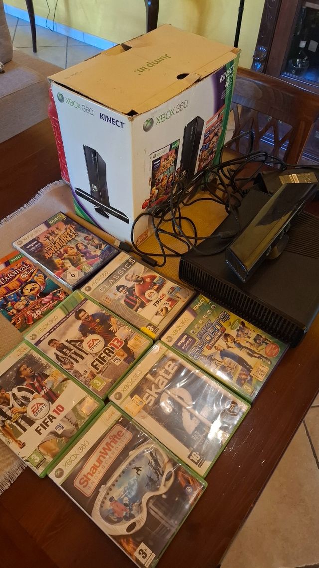 Xbox 360 4 gb + kinect