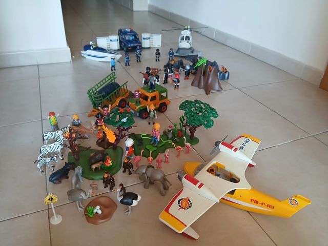 Playmobil: Piratas,Policías y bomberos