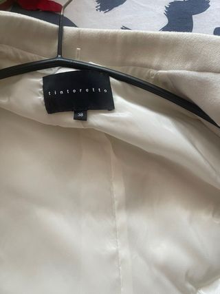 Abrigo Tintoretto beige claro