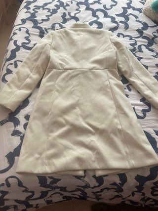 Abrigo Tintoretto beige claro