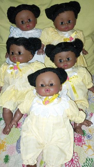 Bambole nere 35cm Prezzo unitario 9,90€