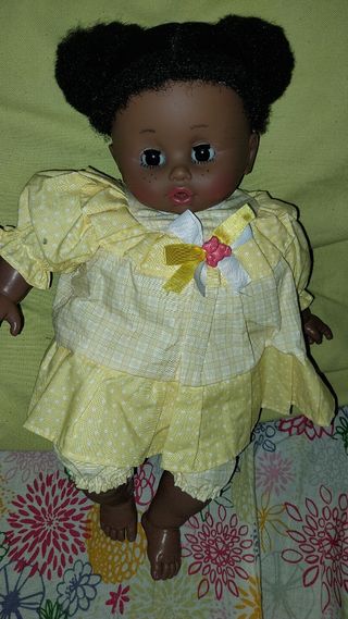 Bambole nere 35cm Prezzo unitario 9,90€