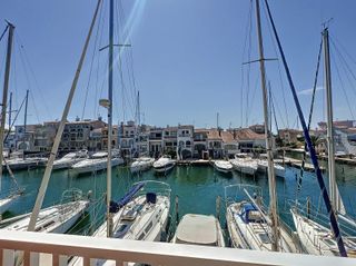 Apartamento 4 habitaciones, balcón - Empuriabrava
