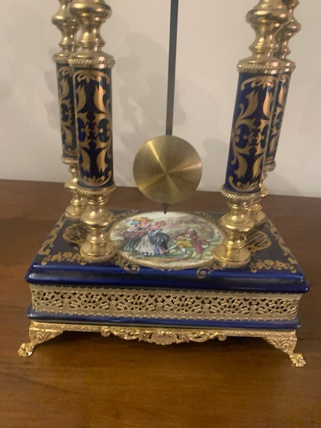 Orologio pendolo + 2 candelabri