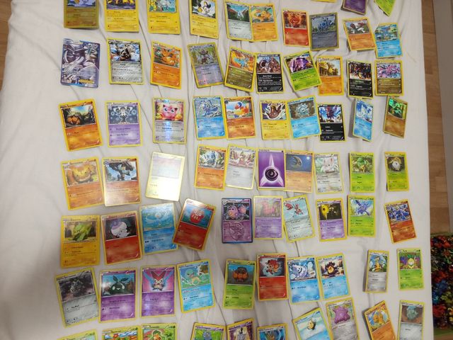 Lote de cartas Pokémon