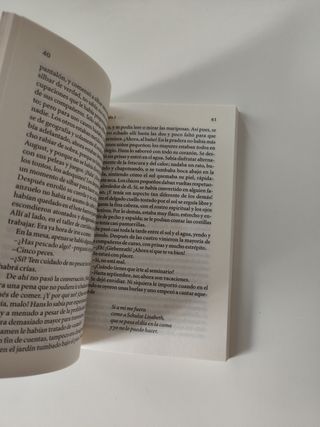 Bajo las ruedas