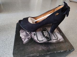 Tacones negros Xti - nuevos