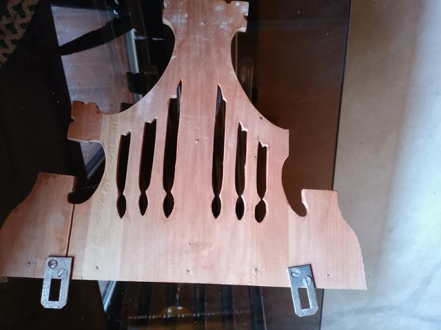 Peana madera antigua estilo gótico