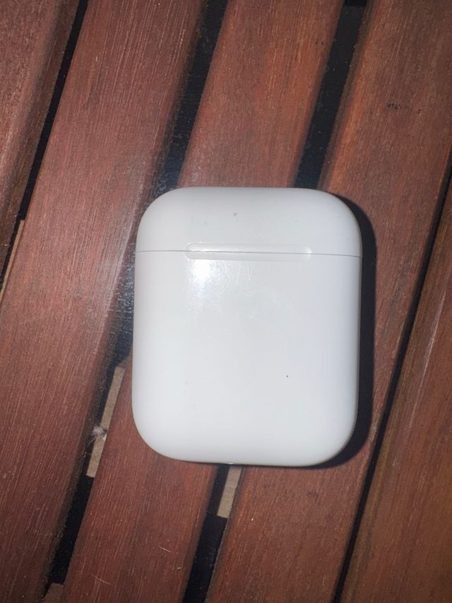 Airpods Apple (1ª y 2ª Gen) - Estuche Blanco