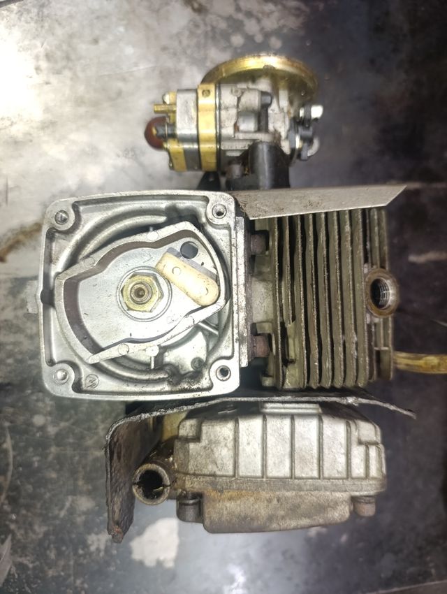 Motor desbrozadora husqvarna y Maruyama
