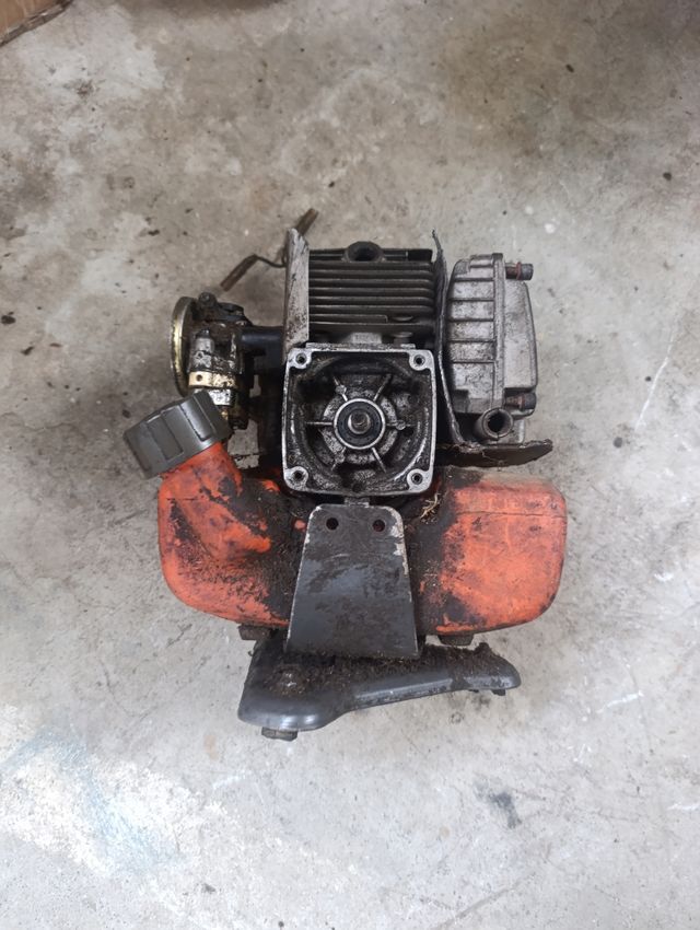 Motor desbrozadora husqvarna y Maruyama