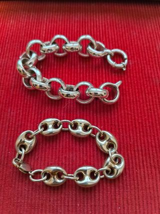 Pulseras plateadas - 2 piezas