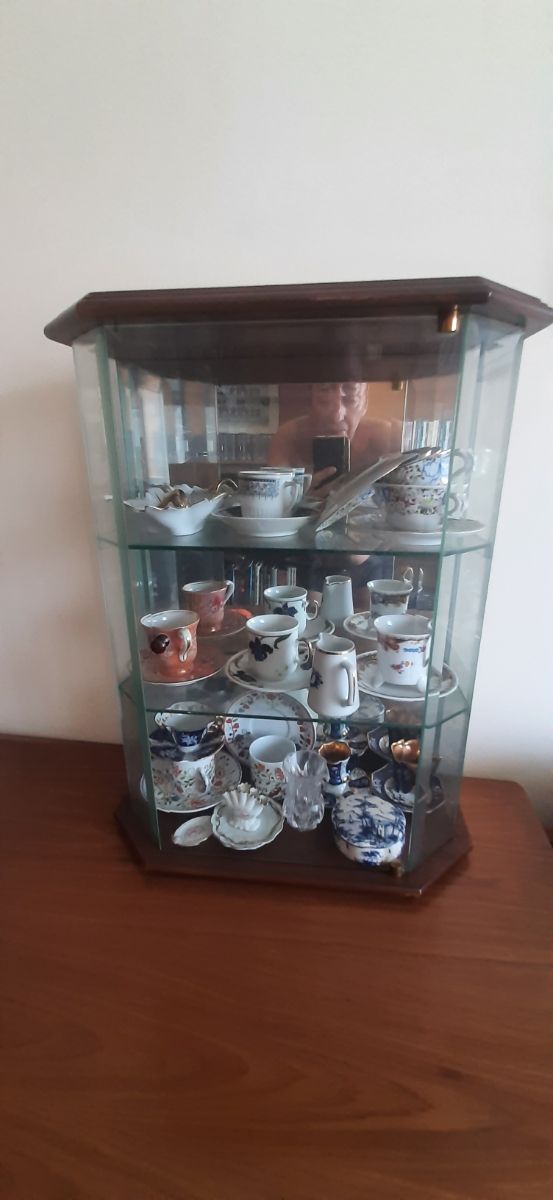 Vitrine de Madeira c/ Vidro - Expositor