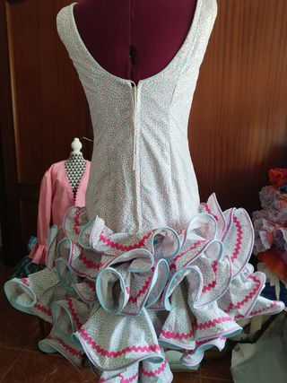 Vestido Flamenca Rosa y Blanco