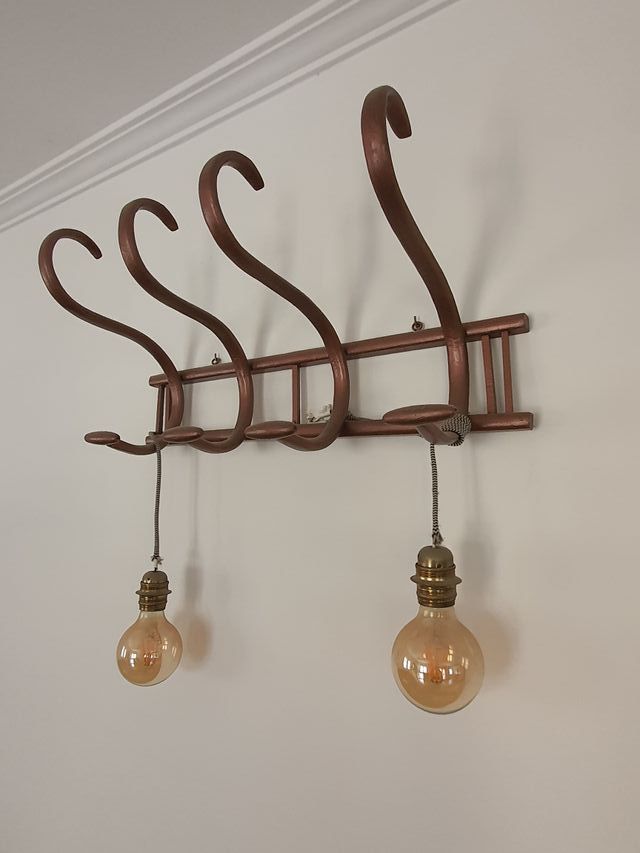 Perchero-lámpara Thonet vintage