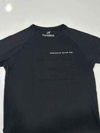 Camiseta Pull&Bear negra - T-shirt