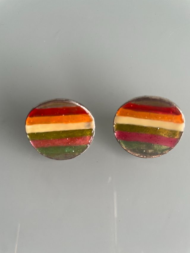 Pulsera y pendientes multicolor