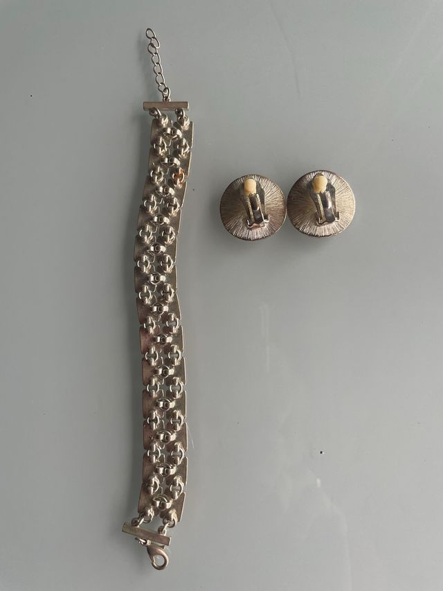 Pulsera y pendientes multicolor