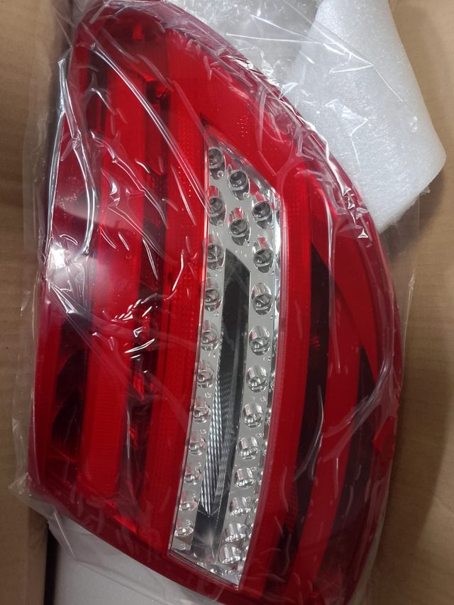 Pilotos traseros LED Mercedes W204