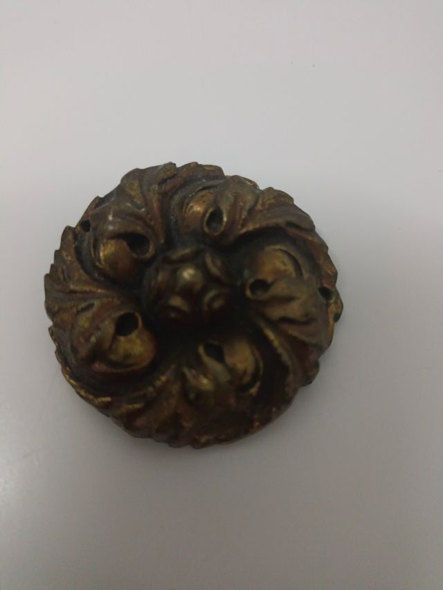 3 Perillas de latón antiguas