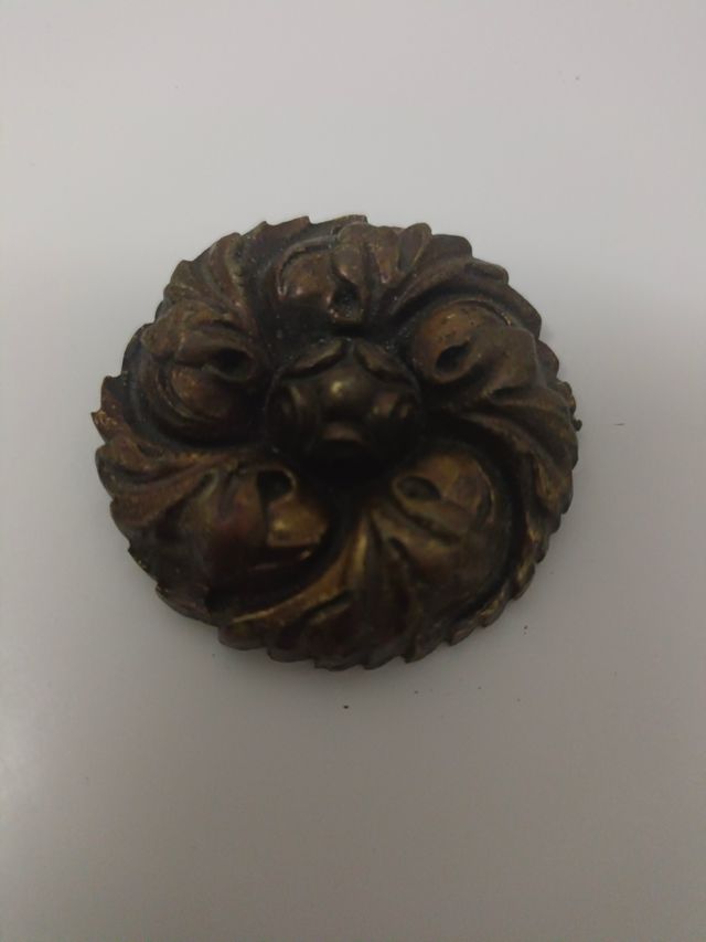 3 Perillas de latón antiguas