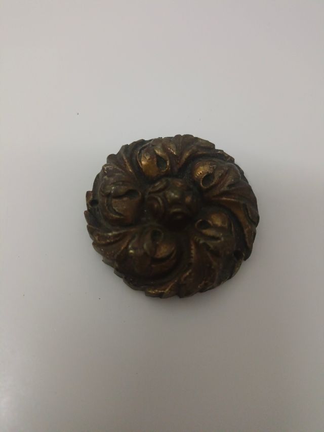 3 Perillas de latón antiguas