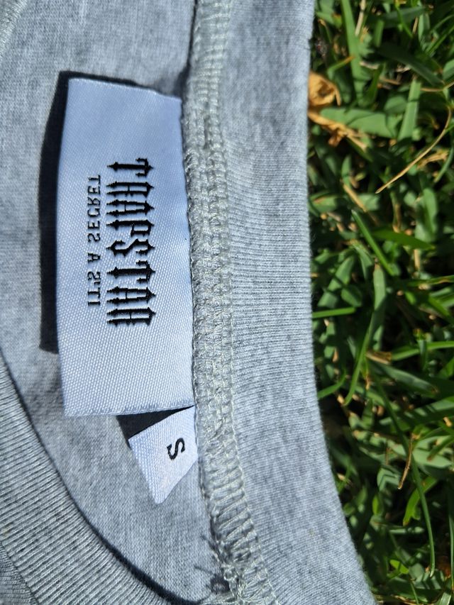 Camiseta Trapstar gris - ¡Precio negociable!